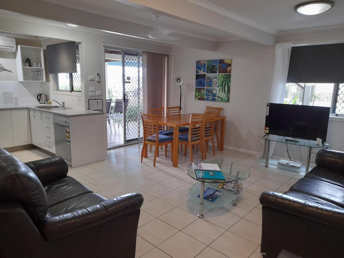 Airlie Apartments Эйрли-Бич Экстерьер фото