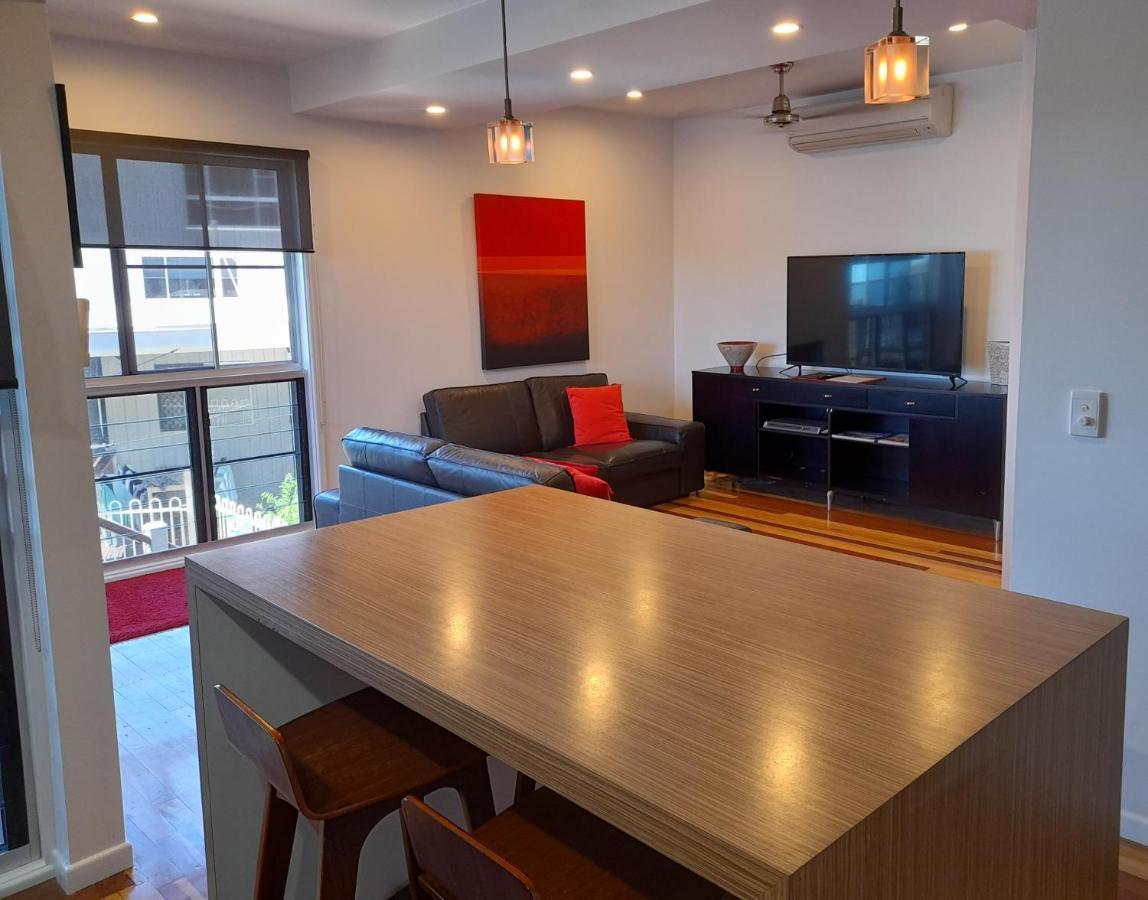 Airlie Apartments Эйрли-Бич Экстерьер фото