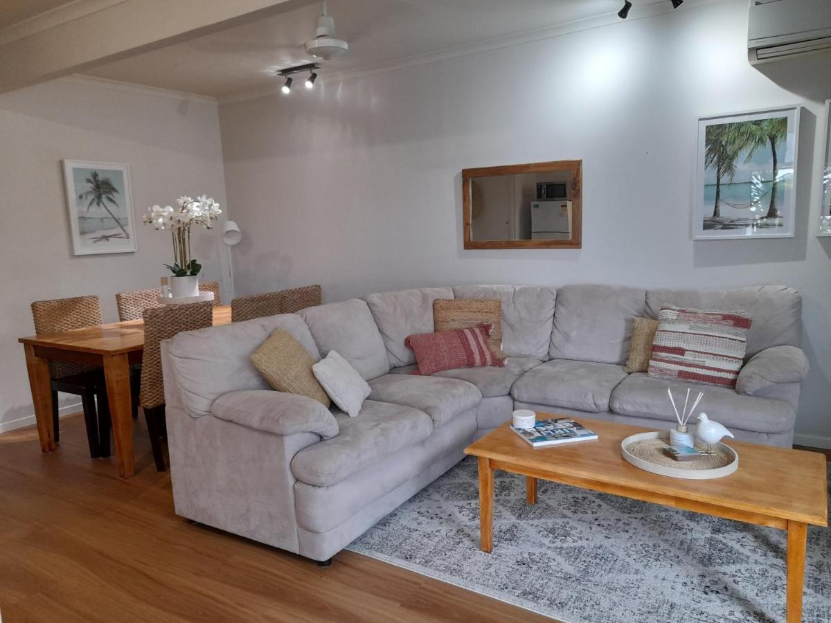 Airlie Apartments Эйрли-Бич Экстерьер фото