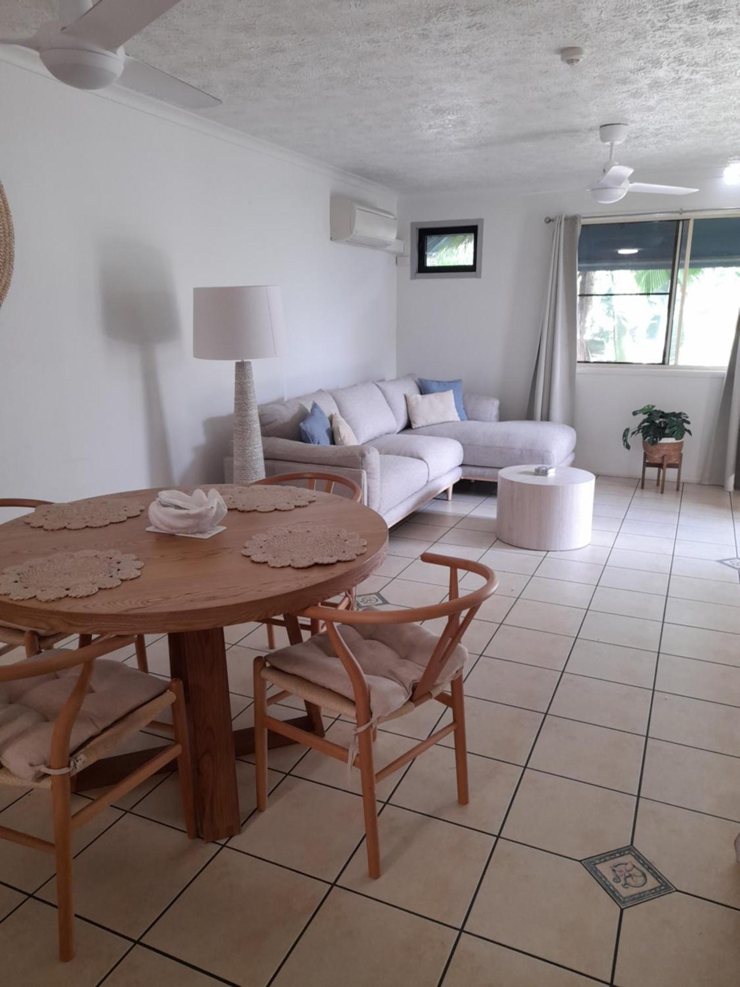 Airlie Apartments Эйрли-Бич Экстерьер фото