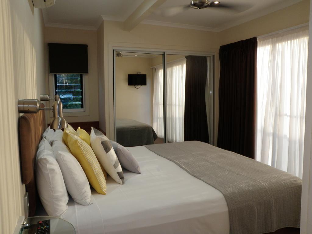 Airlie Apartments Эйрли-Бич Экстерьер фото